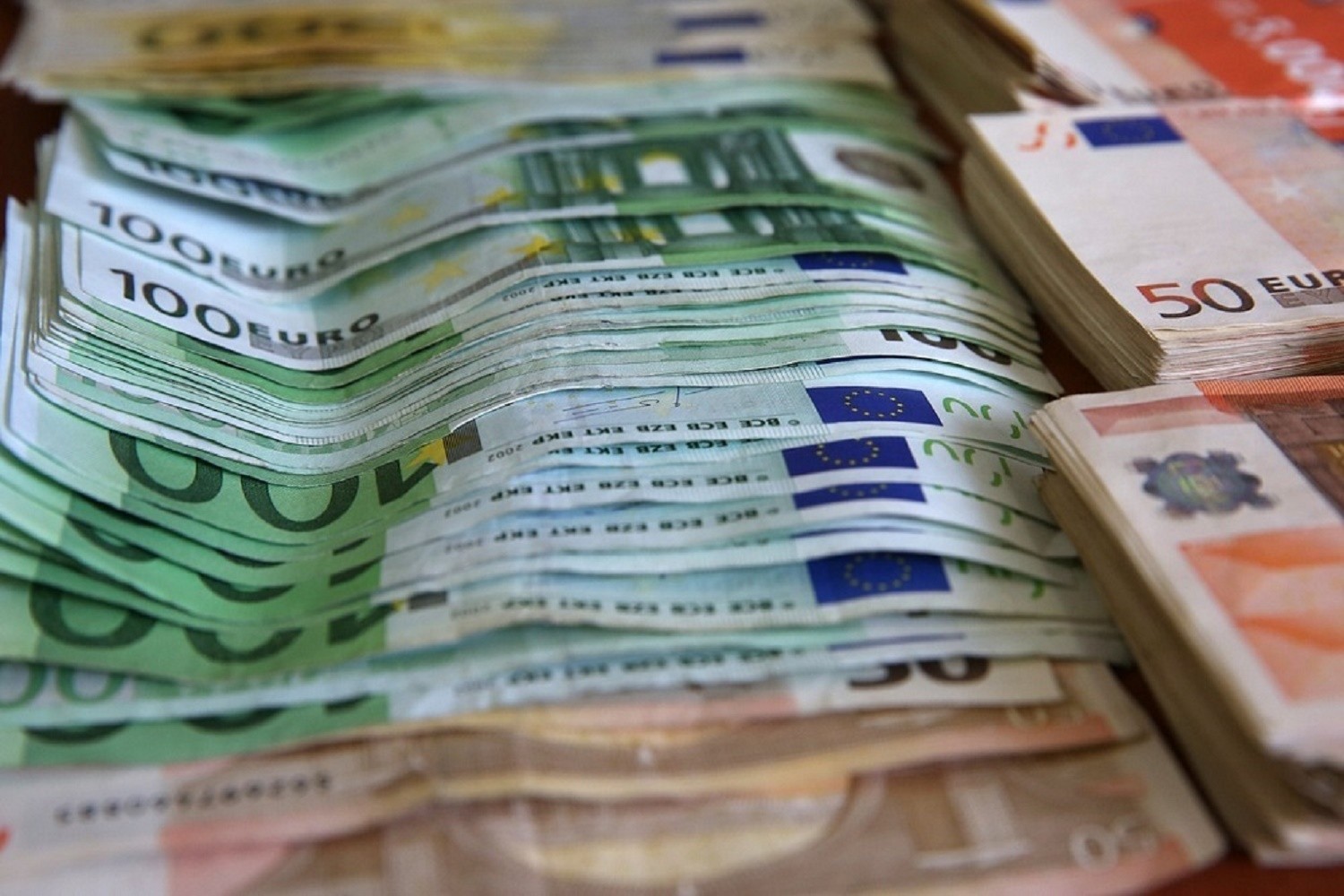 Ηandelsblatt: «Πολύ δύσκολα η Ελλάδα θα επιστρέψει στις αγορές» – Μνημόνια ξανά;
