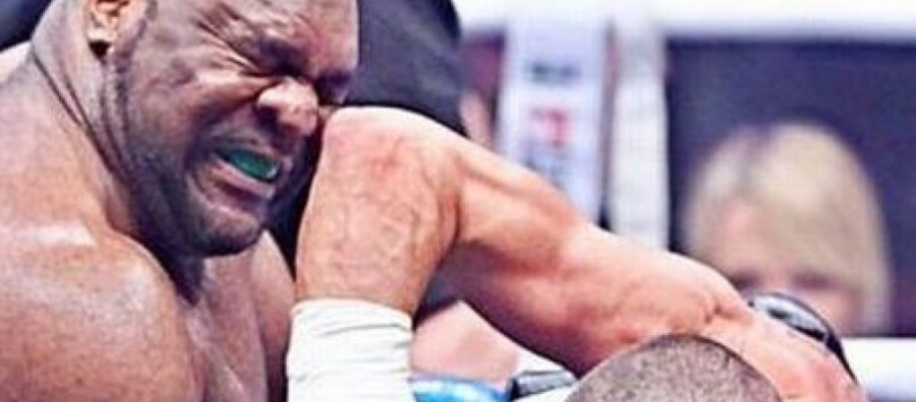 Όταν ο «Δαβίδ» βγάζει νοκ άουτ τον «Γολιάθ» (βίντεο)