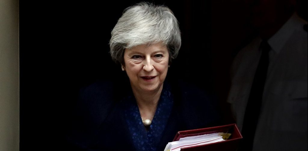 Με νόμο περιορίζεται η εξουσία της Τ.Μέι στην φορολογική πολιτική εάν γίνει Brexit χωρίς συμφωνία