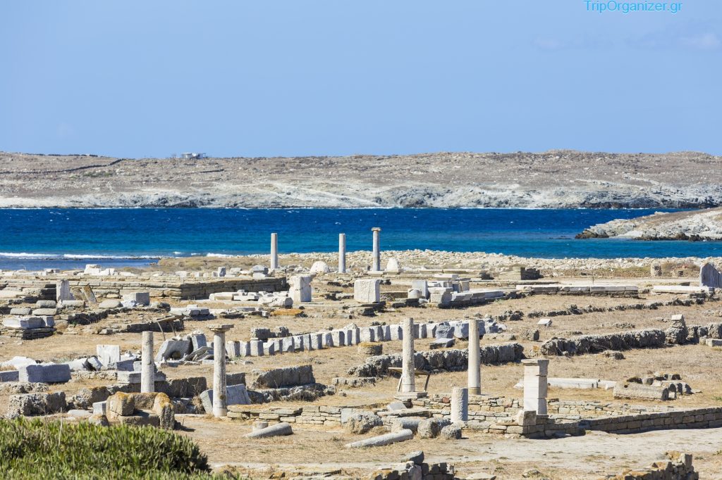 Βρετανός στήνει 29 ανθρωπόμορφα γλυπτά σε φυσικό μέγεθος πάνω στο νησί της Δήλου- Δείτε εντυπωσιακές φωτογραφίες