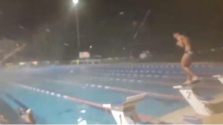 Ατρόμητοι! Προπόνηση στο ανοιχτό κολυμβητήριο Γέρακα μεσα στο χιόνι (βίντεο)