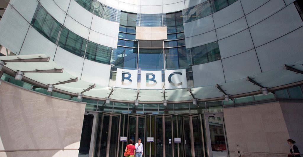 Ρωσία: Το BBC προπαγανδίζει θέσεις διεθνών τρομοκρατικών οργανώσεων