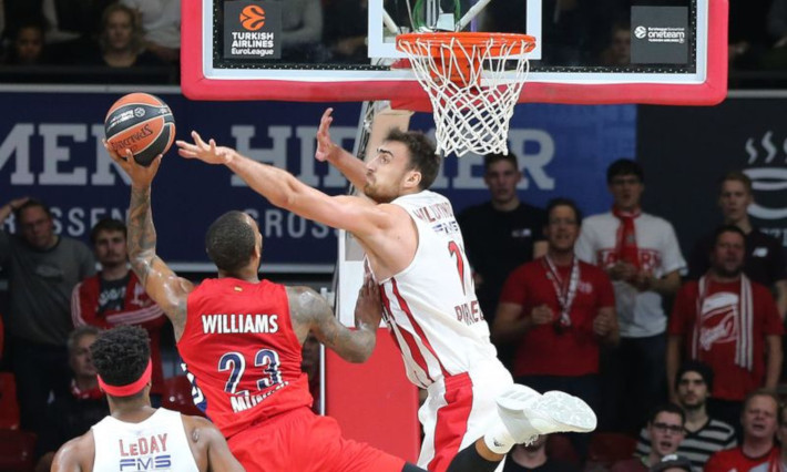 Από τρίτος σέντερ του Ολυμπιακού στο κατώφλι του NBA: Οι 3 αλλαγές που μεταμόρφωσαν τον Μιλουτίνοφ