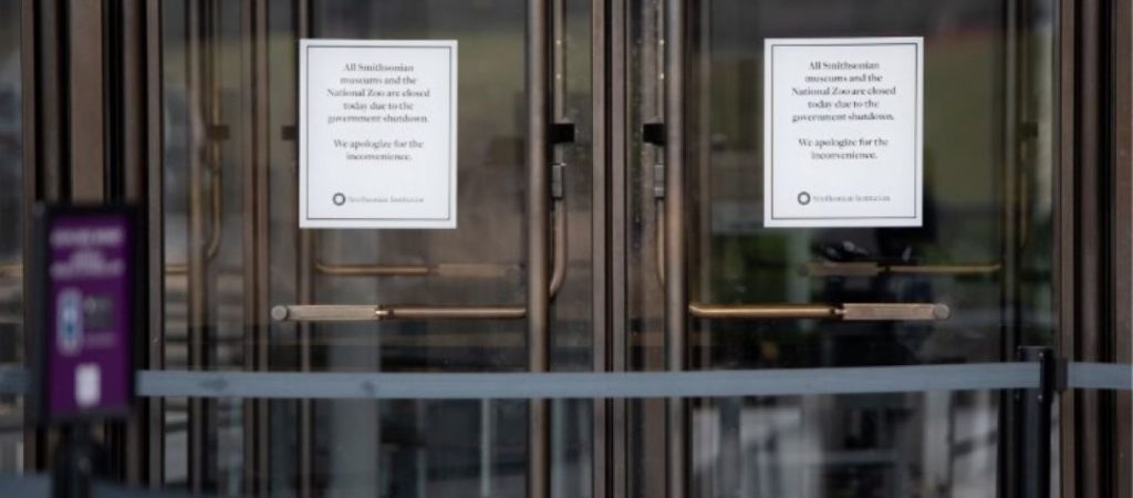 Politico: 1,2 δισ. δολάρια την εβδομάδα «κοστίζει» στην αμερικανική οικονομία το «shutdown»!