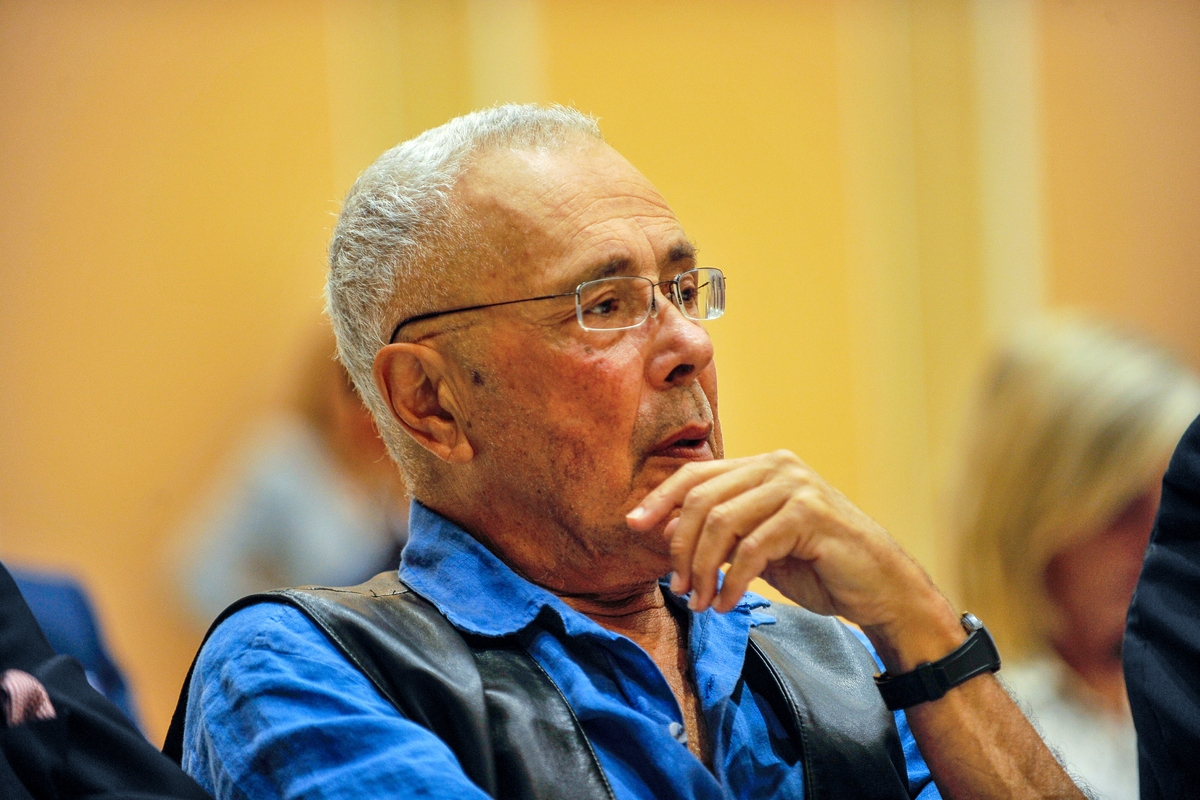 Ζουράρις: «Η κυβέρνηση καταστρέφει την αρτιμέλεια της ιερής Γαίας Μακεδονίας»