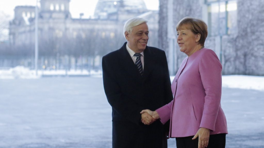 Live: Η συνάντηση της Α.Μέρκελ με τον Π.Παυλόπουλο στο Προεδρικό Μέγαρο (βίντεο)