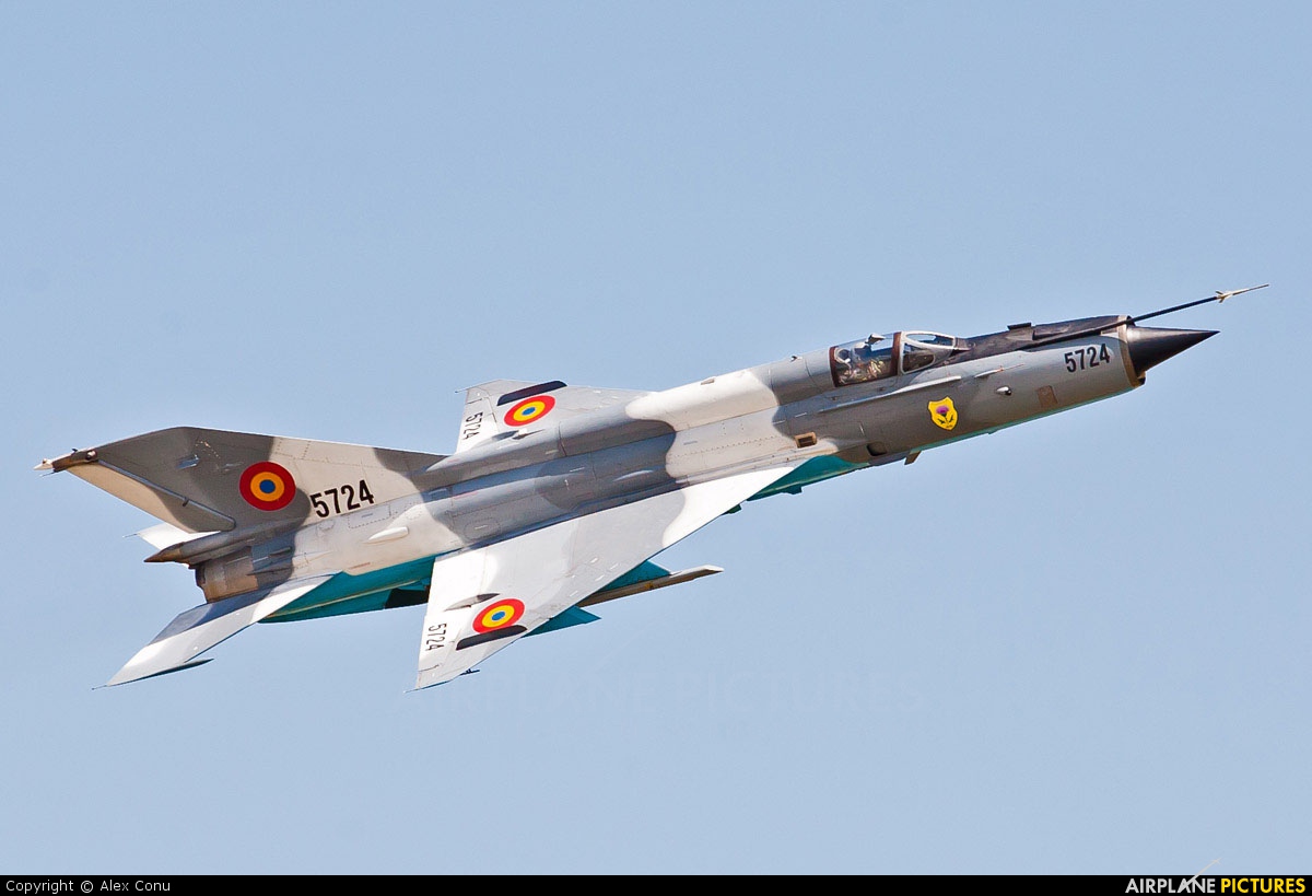 Το MiG-21 εξακολουθεί να εντυπωσιάζει στον αέρα