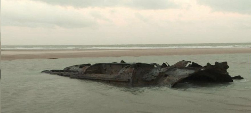 Γερμανικό υποβρύχιο του Α’ Παγκοσμίου Πολέμου αναδύεται σε παραλία ανοιχτά των γαλλικών ακτών (φωτο – βίντεο)