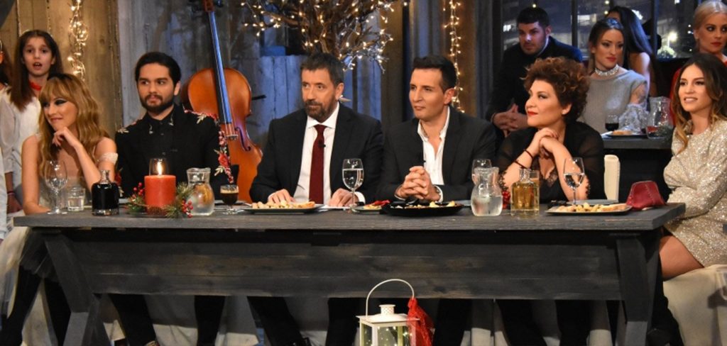 Tο τσιφτετέλι πρώην παίκτριας του Survivor που «γκρέμισε» το πλατό του «Στην υγειά μας» (βίντεο)