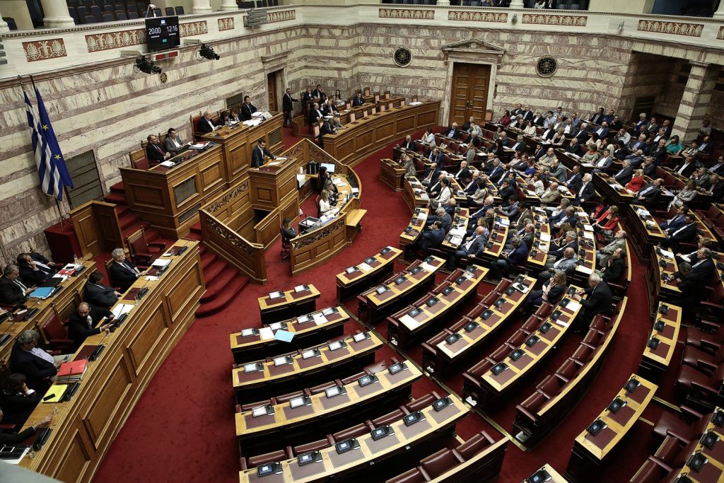 Ψήφος εμπιστοσύνης: Έτοιμα για… τη μάχη της Βουλής τα κόμματα της αντιπολίτευσης- Ζητούν εκλογές