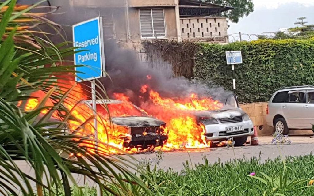 Κένυα: Εκρήξεις και πυροβολισμοί κοντά σε ξενοδοχείο