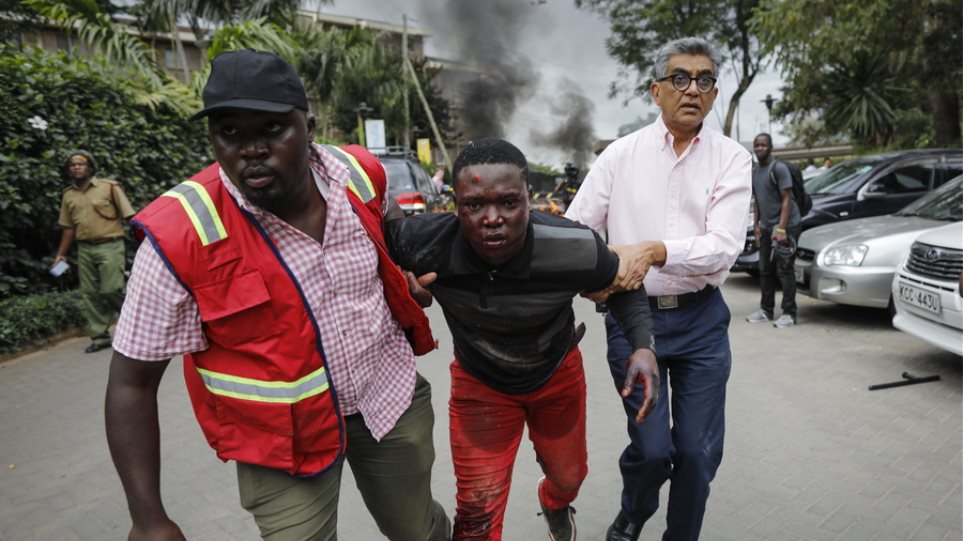 Κένυα: Επίθεση ενόπλων σε ξενοδοχείο στο Ναϊρόμπι- Τουλάχιστον ένας νεκρός (βίντεο)