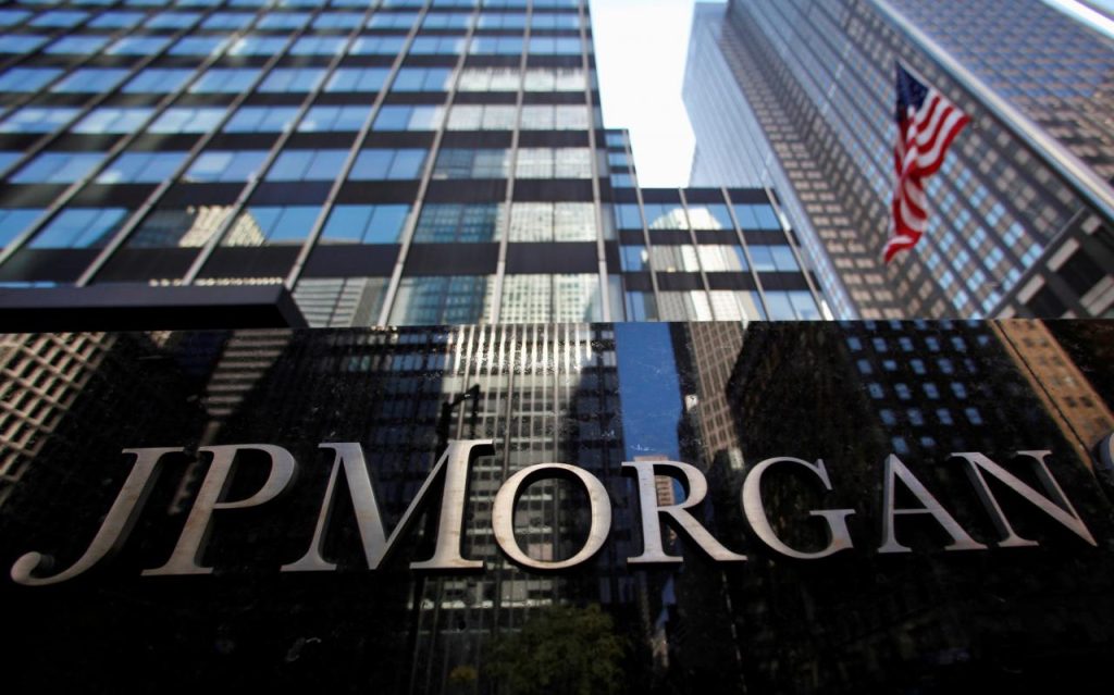 Η JP Morgan βλέπει νίκη της ΝΔ στις επερχόμενες εκλογές και αυτοδυναμία