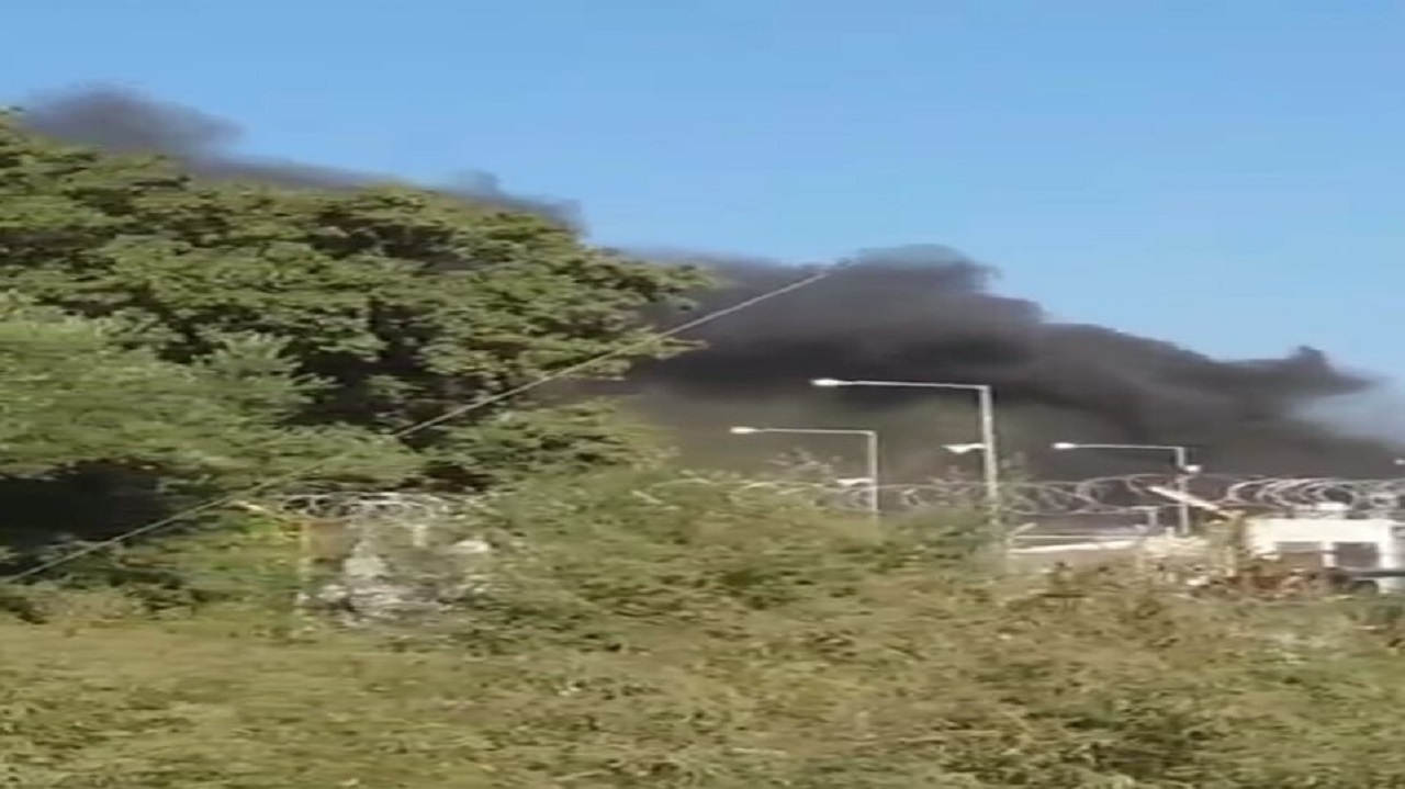 Λέσβος: Πυρκαγιά σε προσφυγικό καταυλισμό στη Μόρια (βίντεο)
