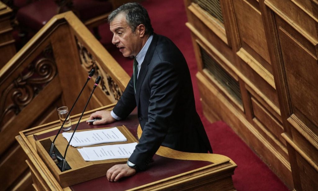 Στ. Θεοδωράκης: Θετική ψήφος για τις Πρέσπες δε συνεπάγεται και ψήφος εμπιστοσύνης
