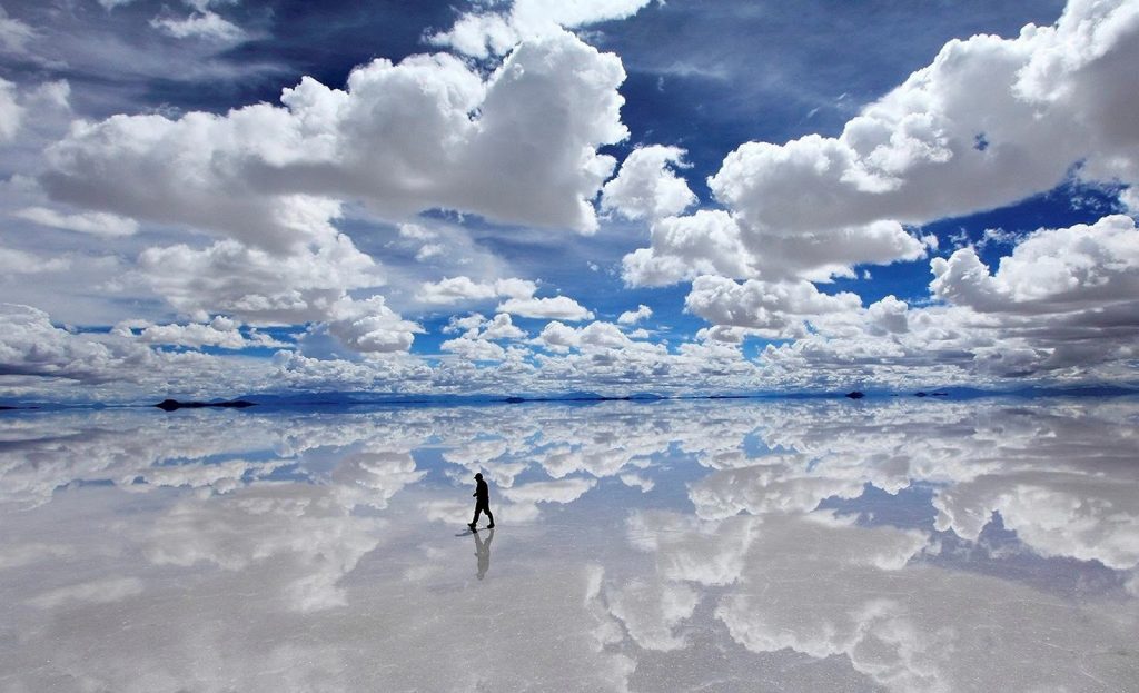 Γέροντας Σοφρώνιος: «Η αιωνιότητα -όπως κατάλαβα αργότερα- στεκόταν μπροστά μου και με αναγεννούσε αισθητά»