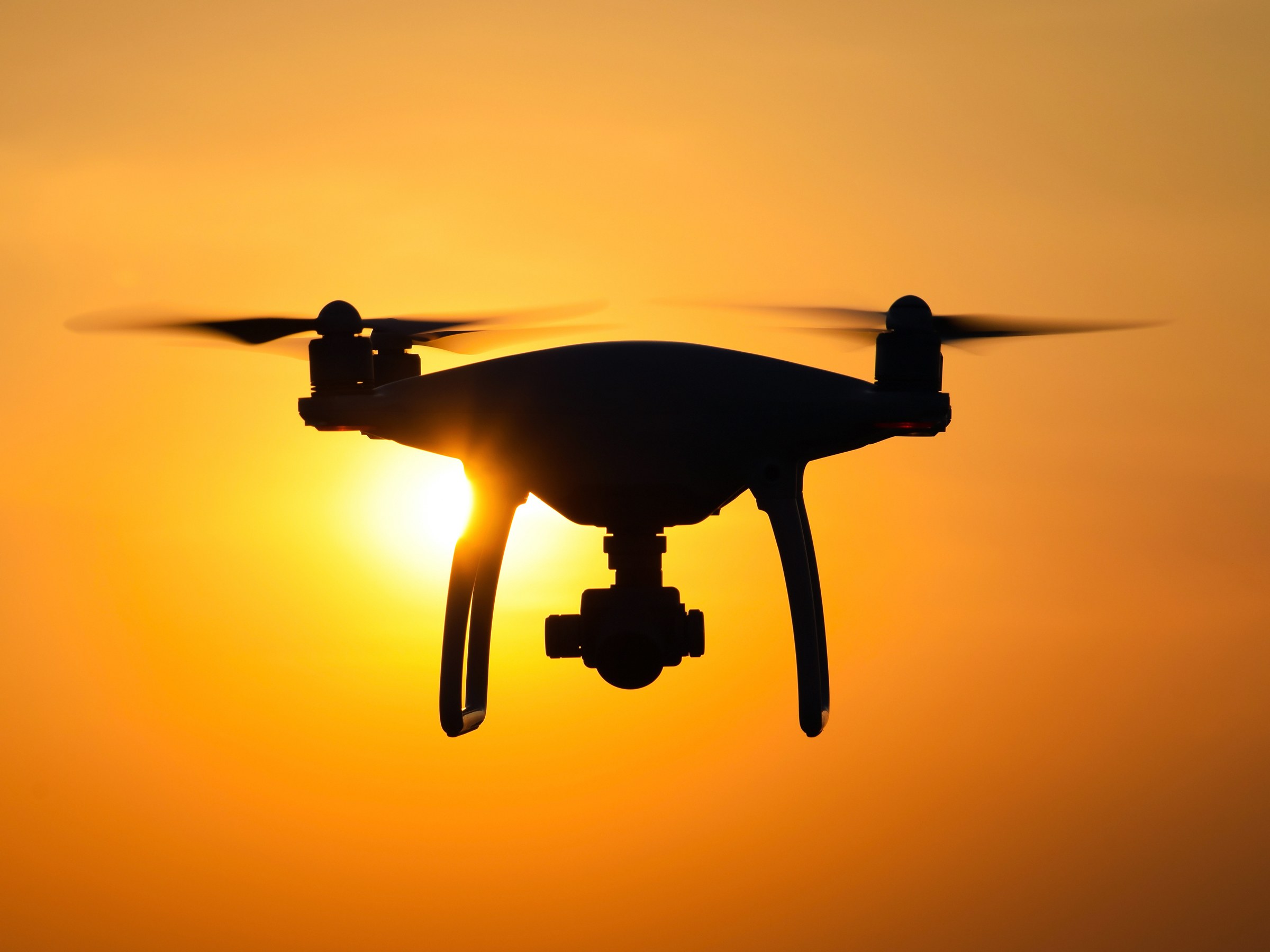 ΗΠΑ: Κάμερα drone κατέγραψε άγνωστο ιπτάμενο αντικείμενο με ταχύτητα 18,5 mach (φωτο)