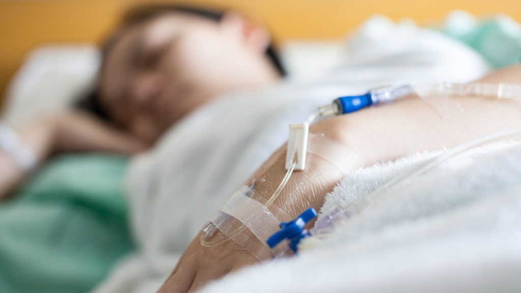 Γρίπη: Τρεις νεκροί σε μια εβδομάδα – 24 ασθενείς σε ΜΕΘ