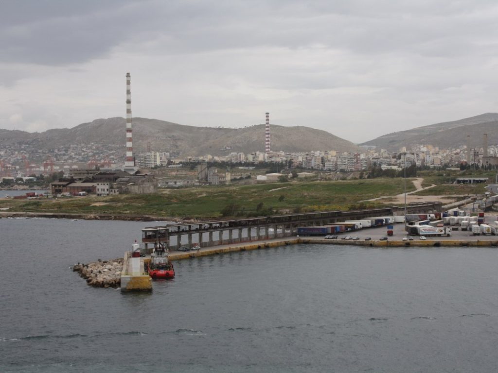 «Δημόκριτος»: Έρευνα για τη δυσοσμία σε Κερατσίνι, Δραπετσώνα και Ελευσίνα