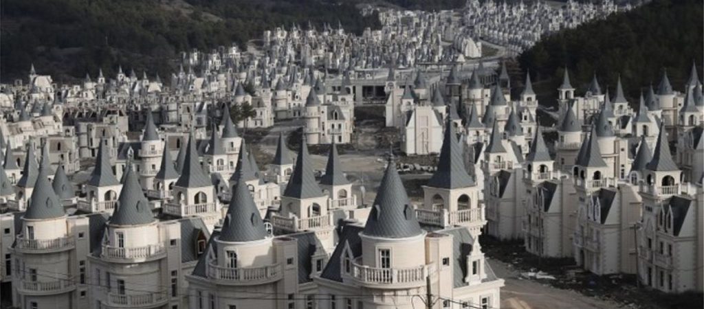 Burj Al Babas ή αλλιώς η στοιχειωμένη «Disnelyland» της Τουρκίας (φωτο)