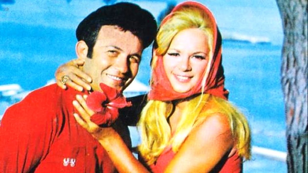 «Η Βουγιουκλάκη δεν πολυήθελε τον Παπαμιχαήλ- Τον παντρεύτηκε για να…» (φωτο)