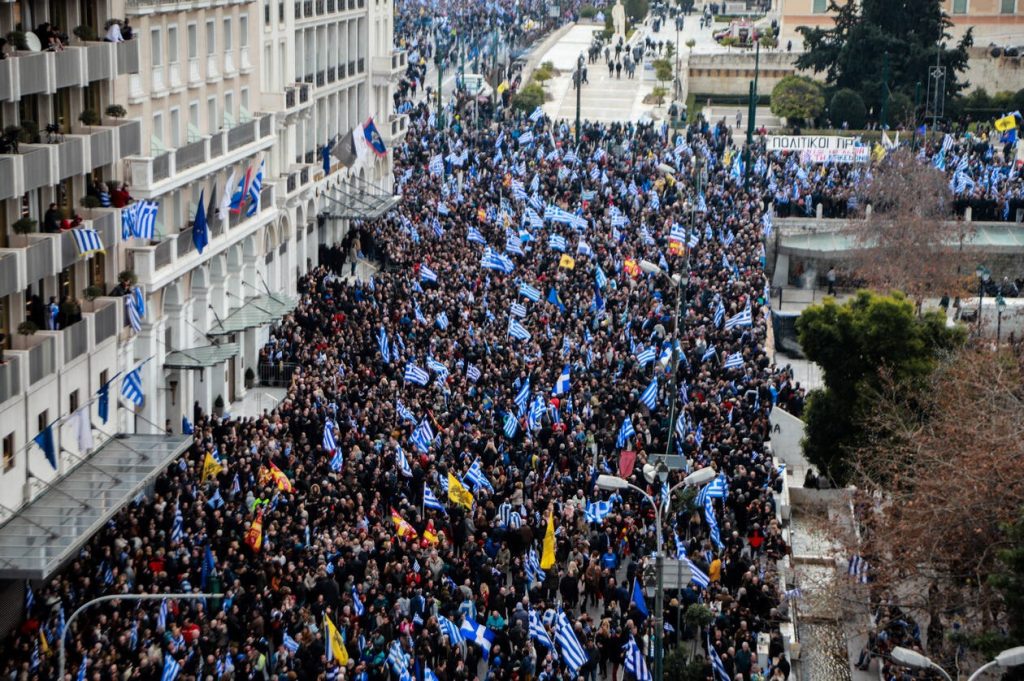 ΕΡΤ: Επίθεση από ακραία στοιχεία δέχτηκε εικονολήπτης μας