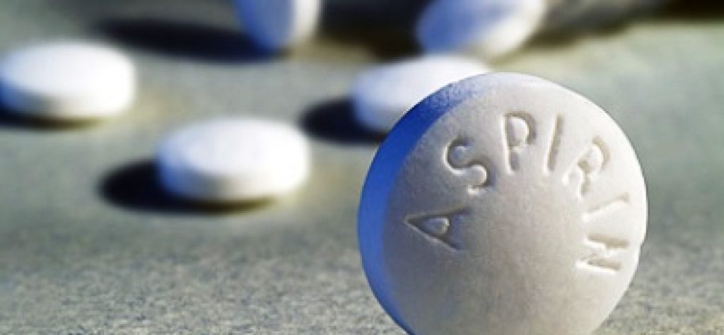 Ποιοι πρέπει και ποιοι απαγορεύεται να παίρνουν ασπιρίνη κάθε μέρα “προληπτικά”;