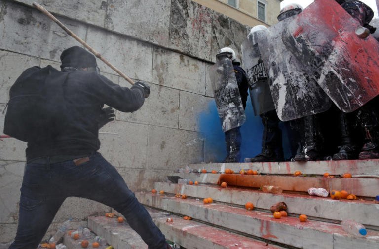 Συλλαλητήριο για τη Μακεδονία: Τουλάχιστον 32 τραυματίες από τα επεισόδια