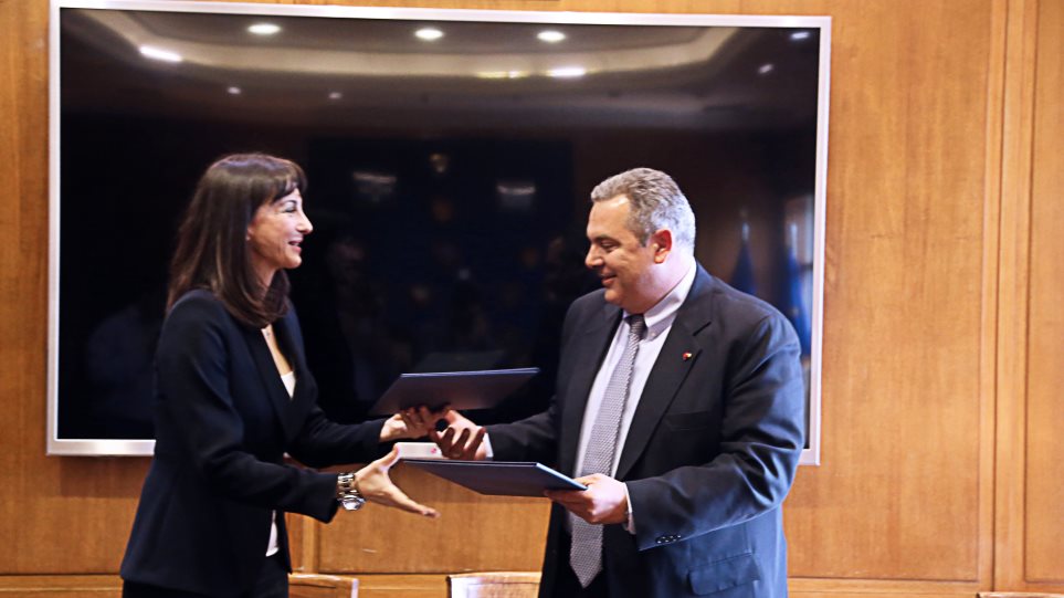 Ο Π. Καμμένος φέρνει στη Βουλή τις δαπάνες της Ε. Κουντουρά (φώτο)