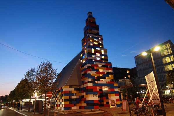 Μια πρωτότυπη εκκλησία – Κατασκευασμένη αποκλειστικά από…Lego (φωτο)