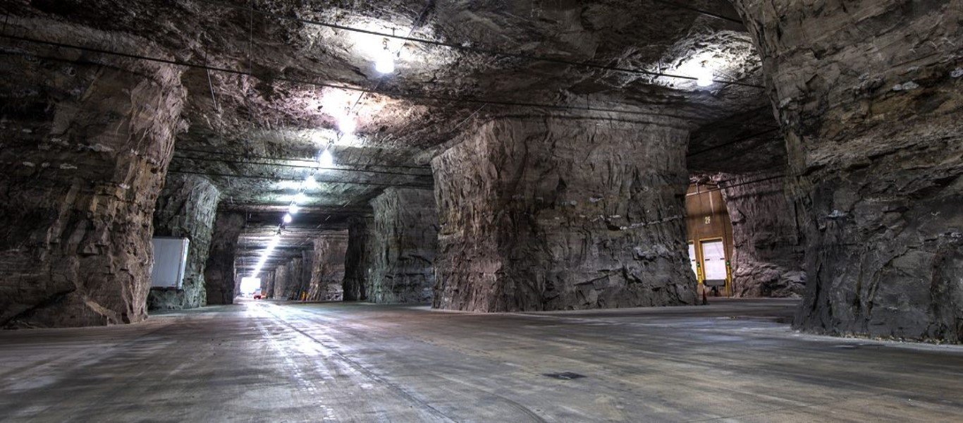 Το μυστήριο της υπόγειας βάσης Dulce: Τα 7 επίπεδα κάτω από το έδαφος & η «αίθουσα του εφιάλτη» (βίντεο)