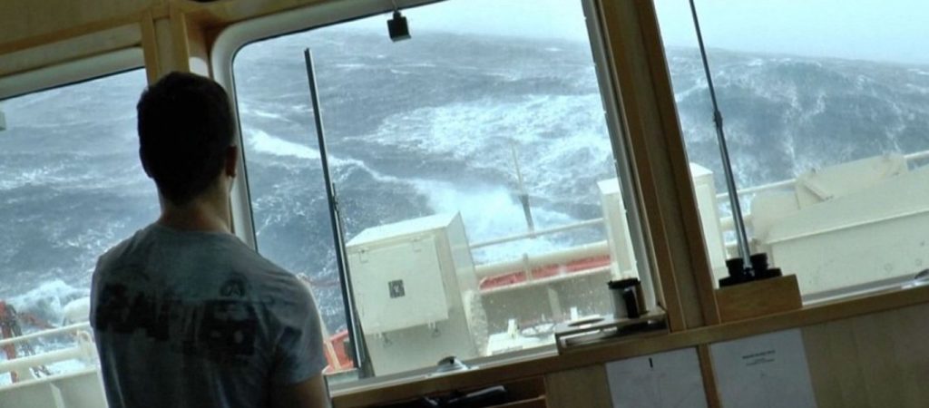 Για τους Έλληνες ναυτικούς, για την λεβεντιά και περηφάνια τους – Δείτε το βίντεο