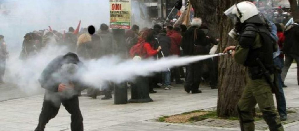 ΓΓ Ένωσης Αστυνομικών Υπαλλήλων: «Ένα αέριο δεν μπορούμε να το στρέψουμε να πηγαίνει μόνο στους μπαχαλάκηδες»