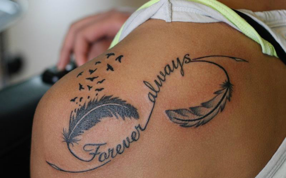 Το τατουάζ της γράφει «είμαι καλά» – Όταν μάθεις το κρυφό μήνυμα που έχει θα συγκινηθείς (vid)