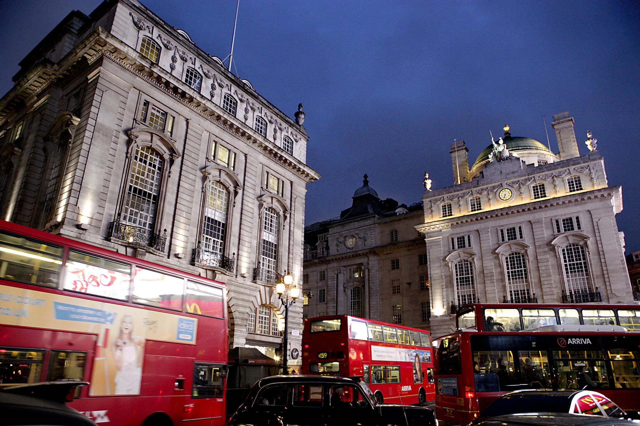 Λονδίνο: Επίθεση με μαχαίρι δέχτηκε 57χρονος πρώην σύμβουλος της βρετανικής κυβέρνησης