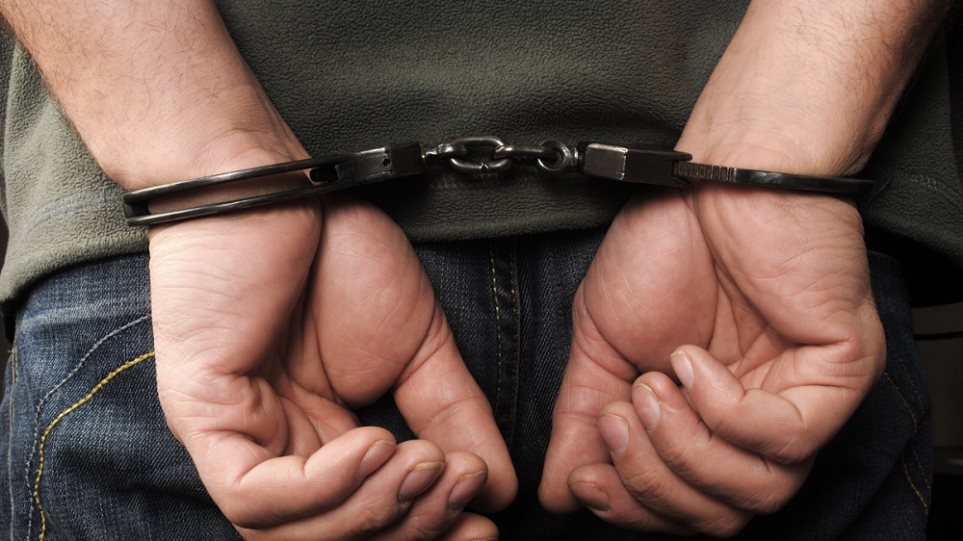 Συνελήφθη φυγόποινος μετά από 8 χρόνια- Έχει καταδίκη 10 ετών για βιασμό και αποπλάνηση παιδιού