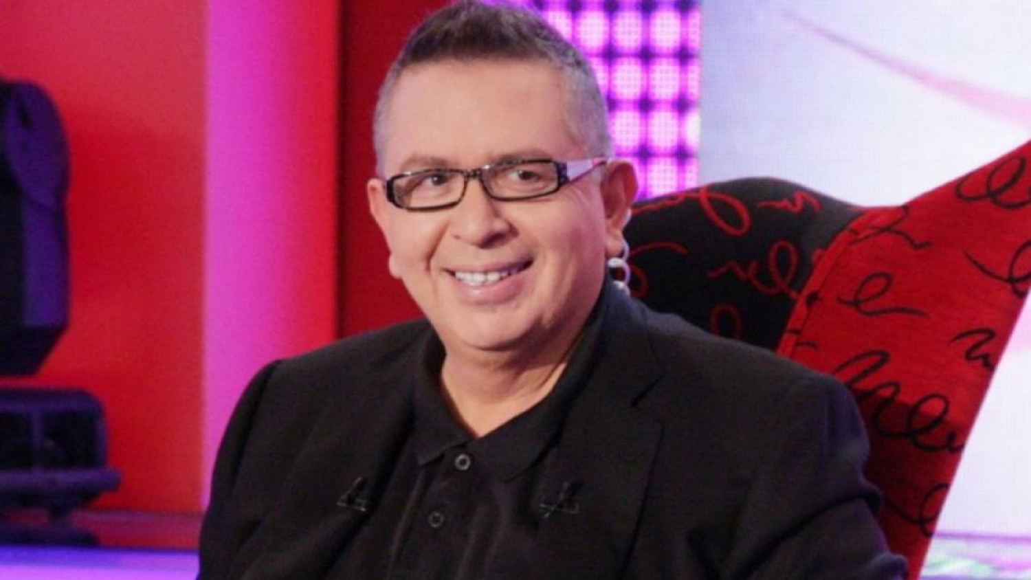 Έμαθαν on camera για τον θάνατο του Θέμου Αναστασιάδη: «Τώρα το ακούω από σας- Σοβαρά μιλάς;» (βίντεο)