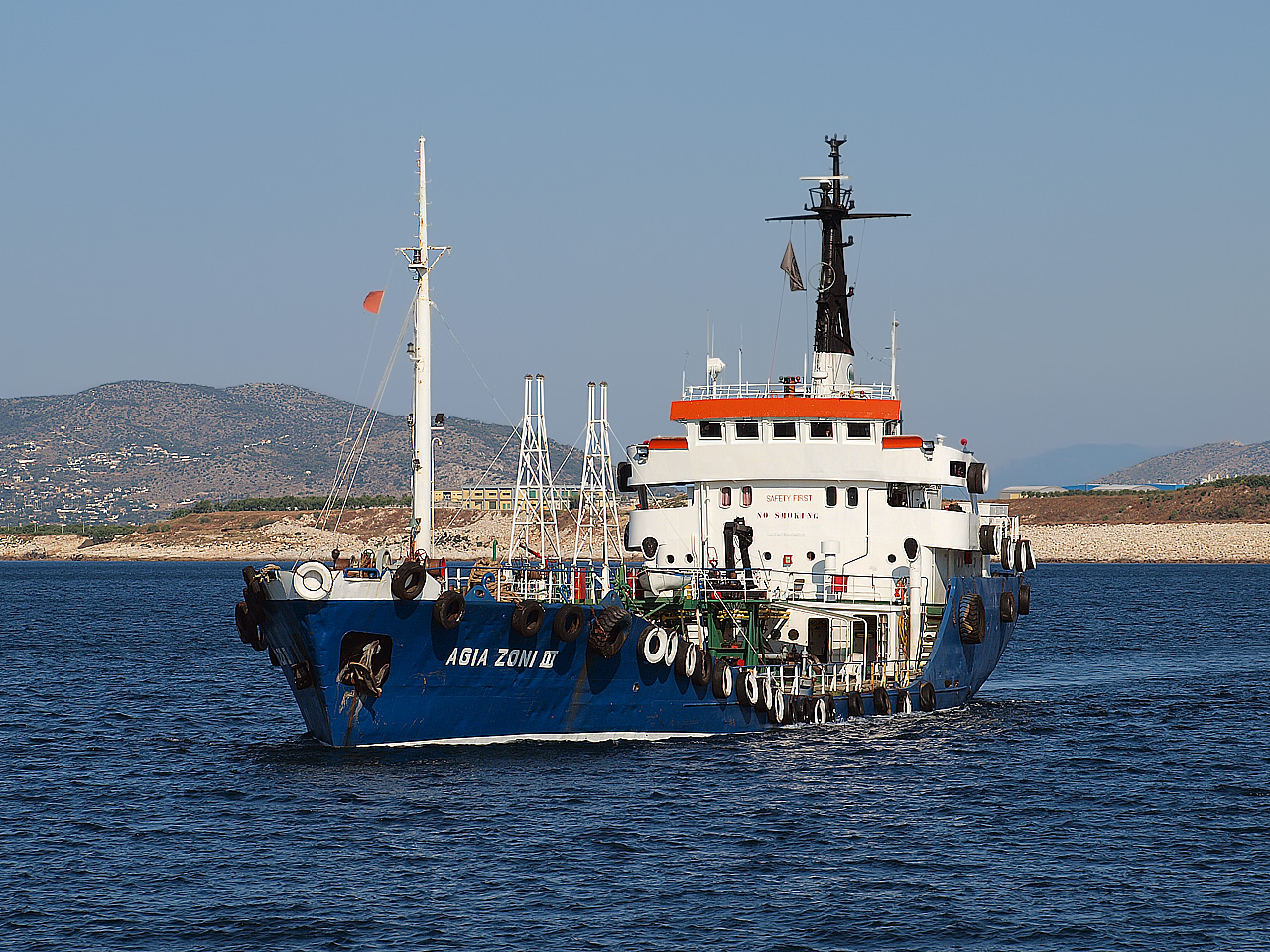 «Ετοιμόρροπα» δεξαμενόπλοια απειλούν με οικολογική καταστροφή τις ελληνικές θάλασσες