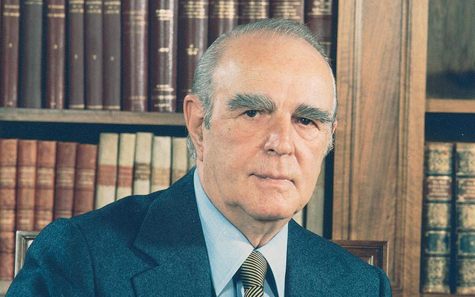 To νέο βίντεο των ΑΝΕΛ για την Μακέδονία στο οποίο «πρωταγωνιστεί» ο Κ.Καραμανλής ο Πρεσβύτερος