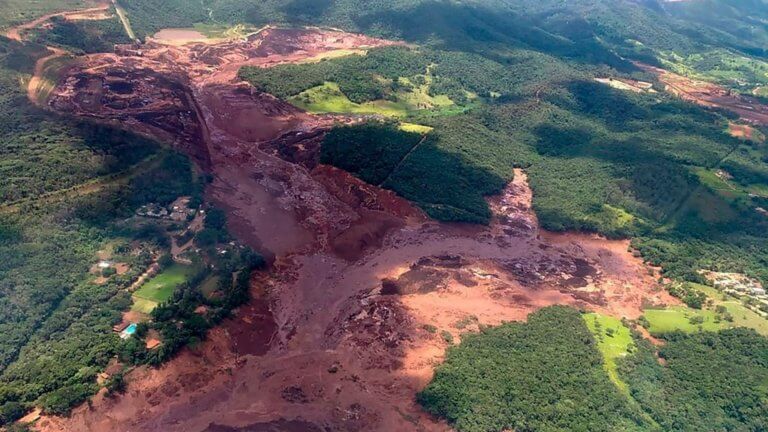 Βραζιλία: Κατέρρευσε φράγμα απορριμμάτων σε ορυχείο – Τουλάχιστον 200 άνθρωποι αγνοούνται