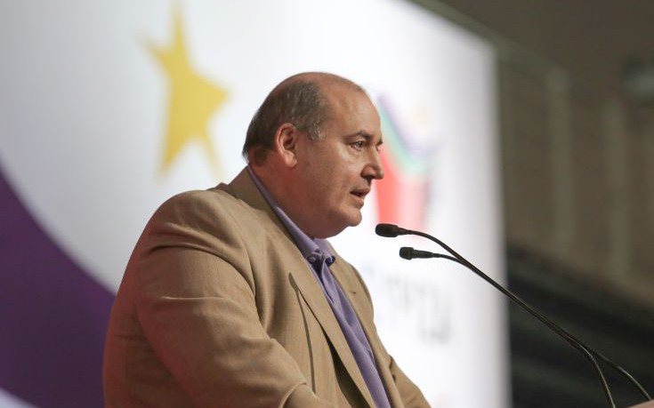 Επιμένει ο Φίλης: «Το σύνθημα “η Μακεδονία είναι μία και ελληνική” εκθέτει την Ελλάδα»