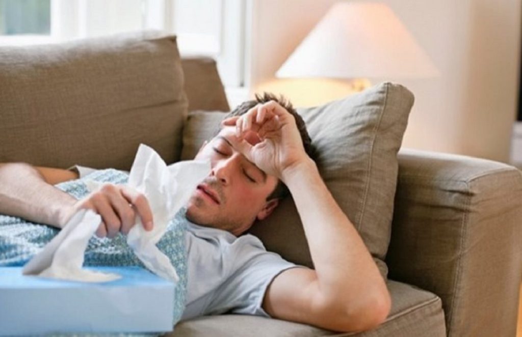 Αυτό είναι το τονωτικό ποτό που καταπολεμά τις ιώσεις