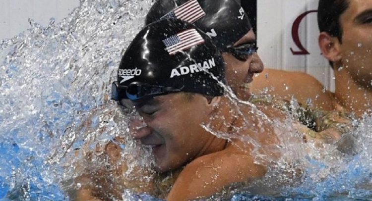 Μάχη για την ζωή δίνει ο πέντε φορές χρυσός Ολυμπιονίκης της κολύμβησης Ν. Άντριαν (φωτο)