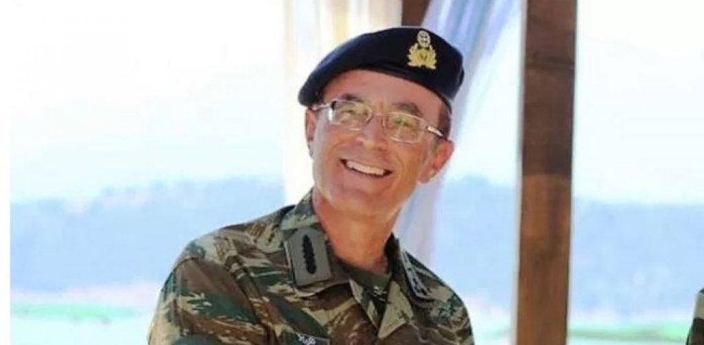 Καρδιακό επεισόδιο νέου Α/ΓΕΣ: Εκανε «μπαλονάκι» – Οι γιατροί του συνέστησαν «να αποφεύγει το υψηλό στρες»!