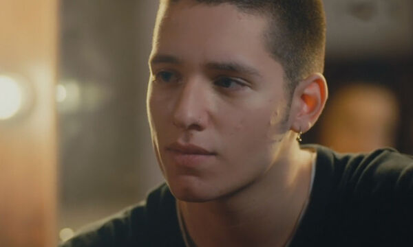 Ποιος είναι ο γιος του Ορφέα που εισέβαλε στο «Τατουάζ» και έφερε τα «πάνω- κάτω»; (βίντεο-φωτο)