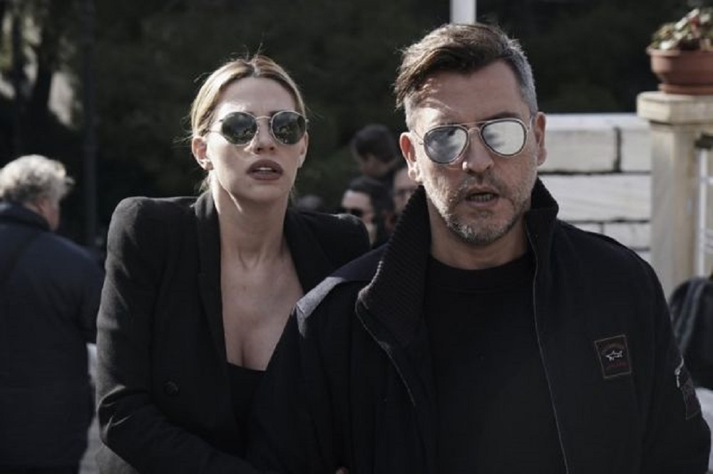 Τα κορίτσια του «ΟΛΑ» αποχαιρέτισαν τον Θέμο Αναστασιάδη (φωτο)