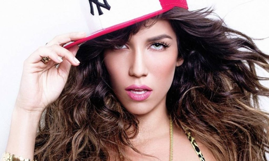 YFSF: Το σέξι τσιφτετέλι της Κατερίνας Στικούδη αλά… Πάολα! (βίντεο)