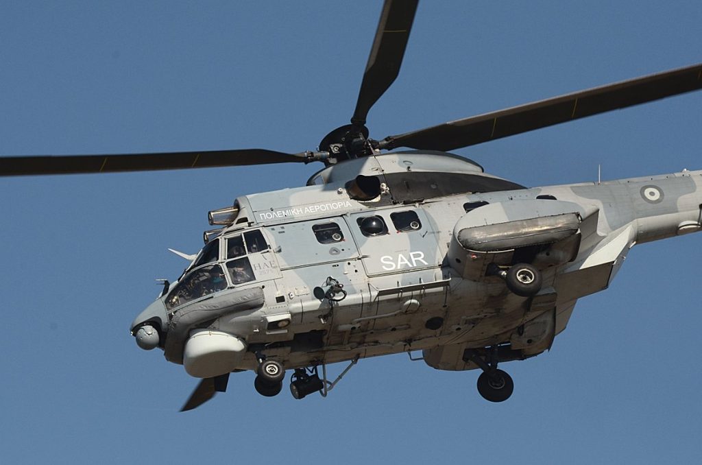 Ρόδος: Super Puma μετέφερε ασθενή από πλοίο στο Νοσοκομείο