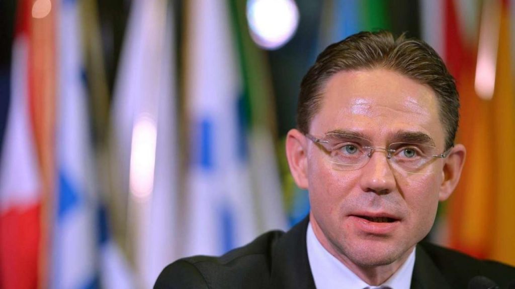 Στην Κύπρο ο αντιπρόεδρος της Ευρωπαϊκής Επιτροπής: Απόδοση υπηκοοτήτων με διαφανείς διαδικασίες