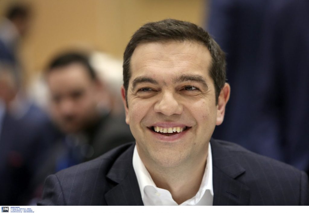 Politico: «Με τη Συμφωνία των Πρεσπών ο Τσίπρας ξεπλήρωσε το τρίτο μνημόνιο»